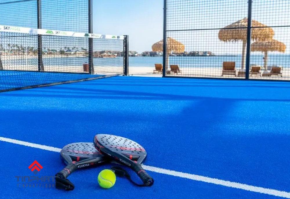 Thi cong san padel 4