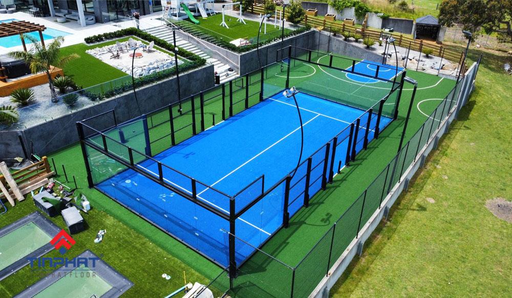 Thi cong san padel 6